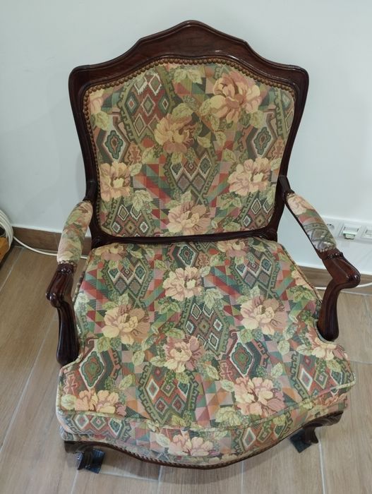 Cadeirão de Sala antigo