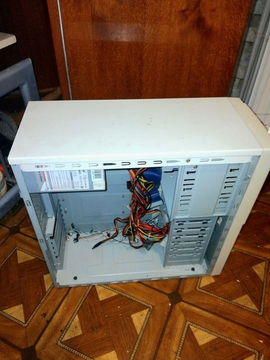 Продам старый корпус  на пк