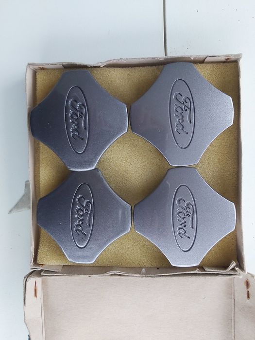 Tampas das jantes do Ford escort xr3