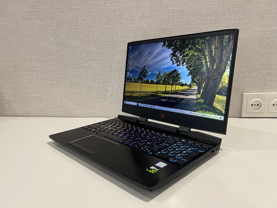Игровой HP Omen 15-dc0030nr - 15" FHD/i7-8750H/  16Gb/SSD 512/GTX 1060