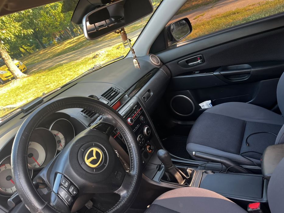 Продам Mazda 3  рік 2008