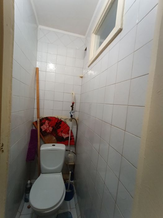 2-кімнатна квартира, біля центру зайнятості