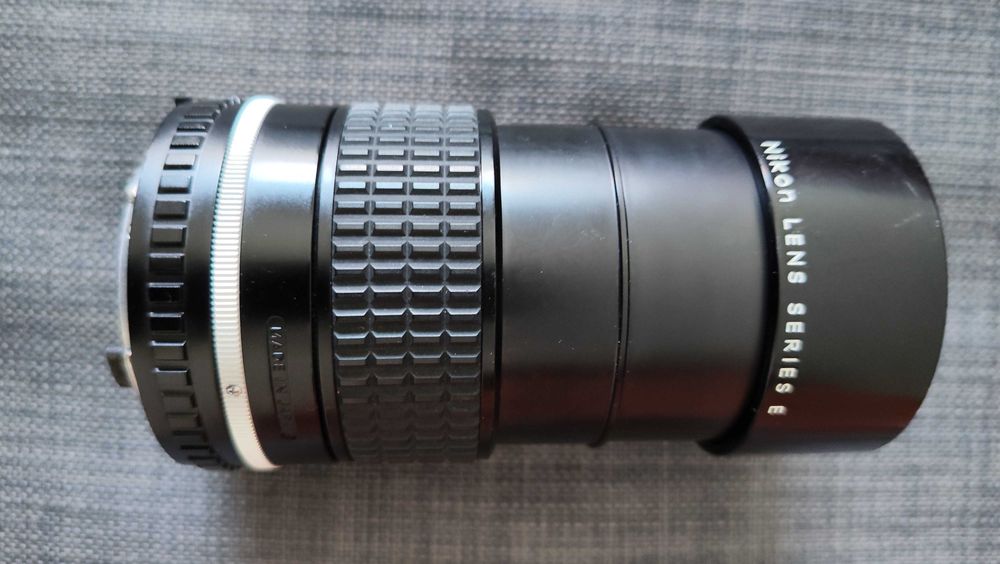 Objetiva Nikon 135mm 2.8 serie E