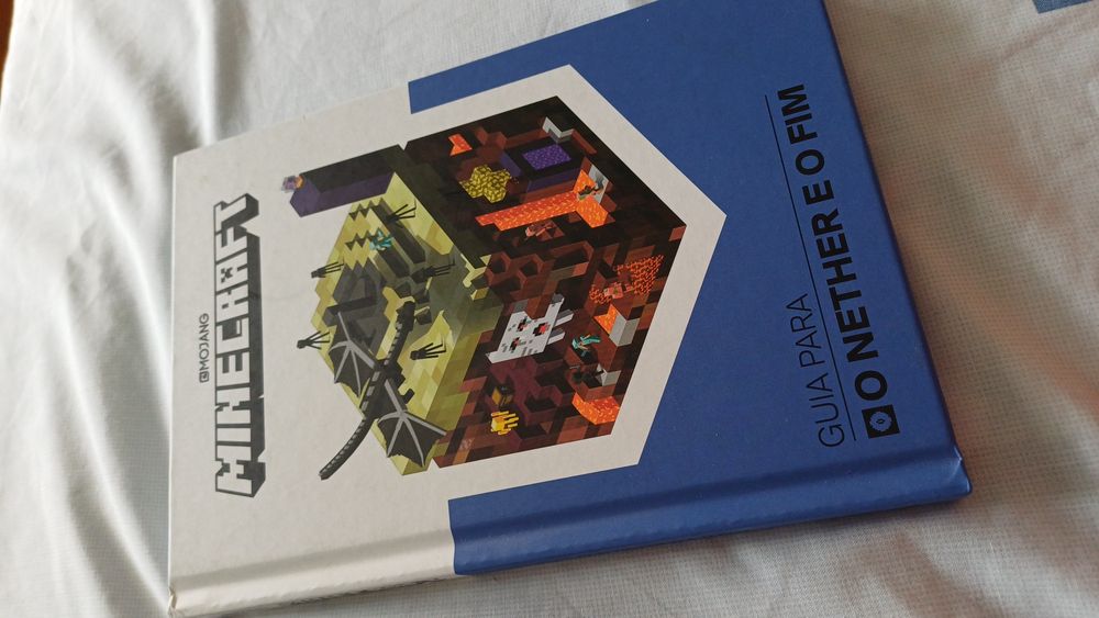 Livro do Minecraft - O Nether e o Fim