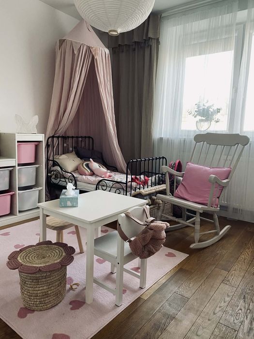 Baldachim nad łozeczko