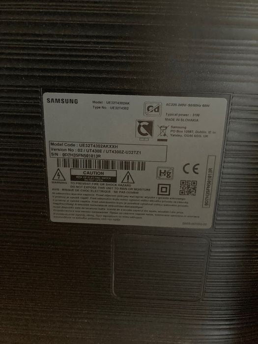Telewizor Samsung Smart 32 cale uszkodzona matryca  UE32T4302AK