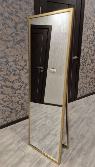 Продам дзеркало підлогове