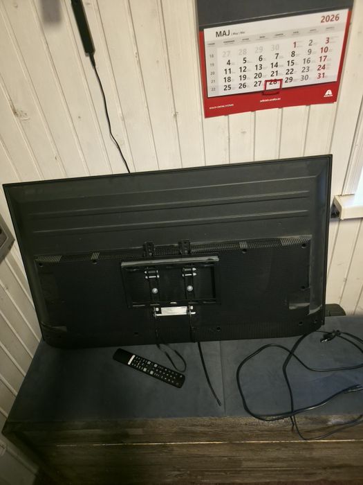 TCL model 40S6203