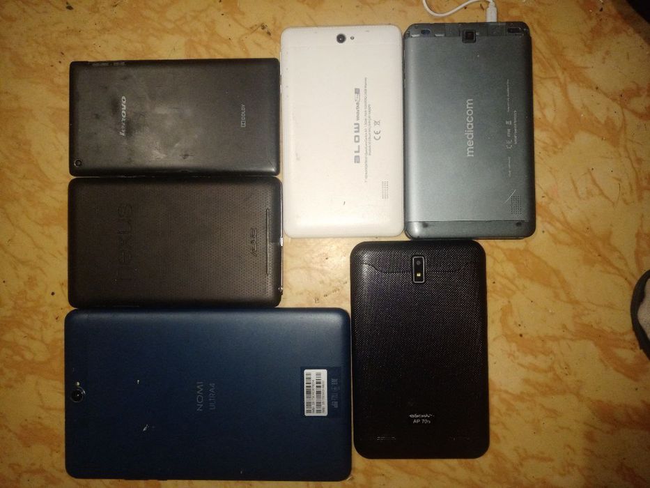 Продам лот планшетов