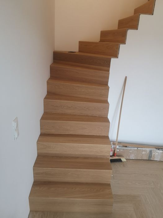 Stolarz usługi stolarskie meble drewniane schody