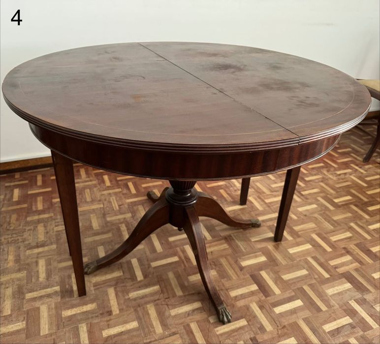 Mesa de jantar clássica com 6 cadeiras em madeira maciça