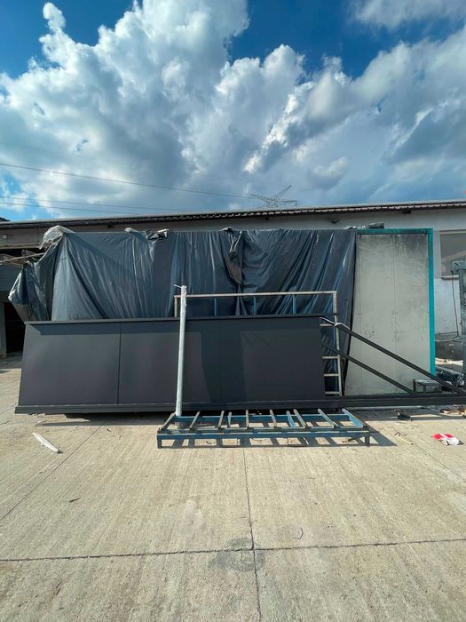 Brama przesuwna aluminiowa 4,5 m – unikalny wzór z blachą (efekt uskoku)