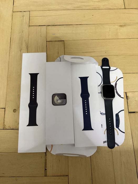 Продам apple watch 9 45mm