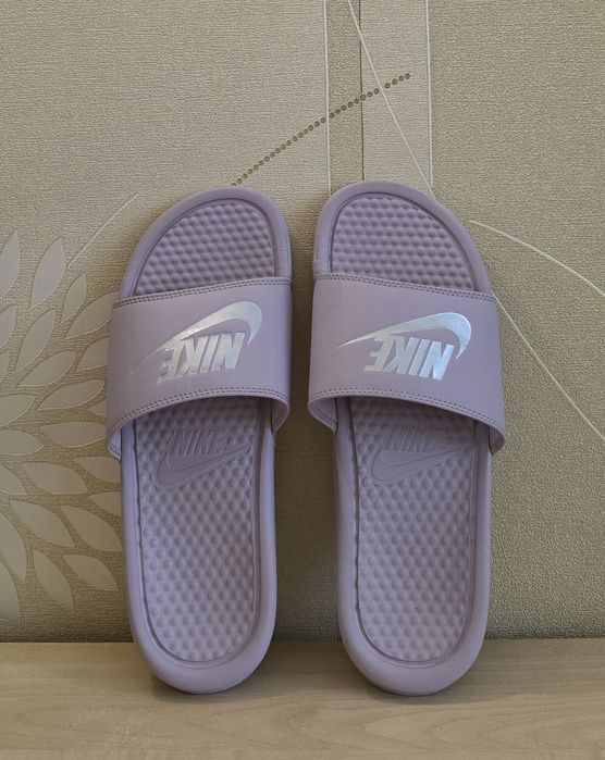 Шльопанці Nike Benassi оригінал розмір 39