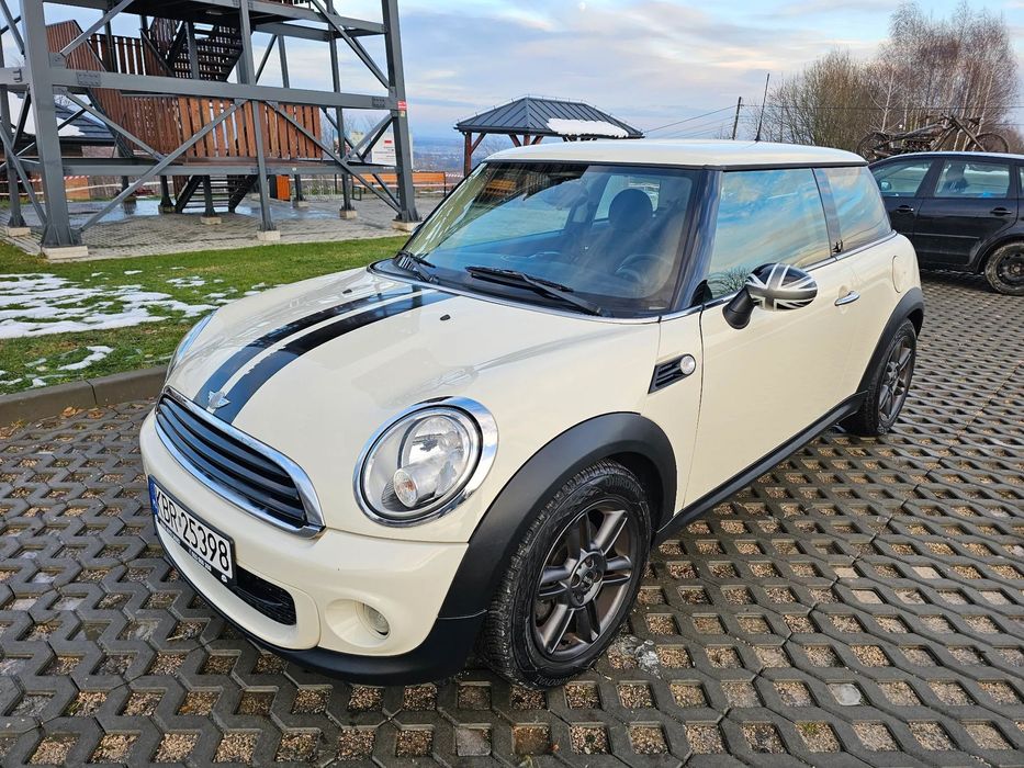 MINI ONE Mini Black&white zadbany