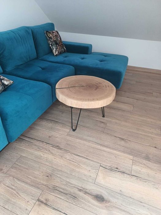 Stolik kawowy z plastra dębu ręcznie wykonany, Meble salonowe