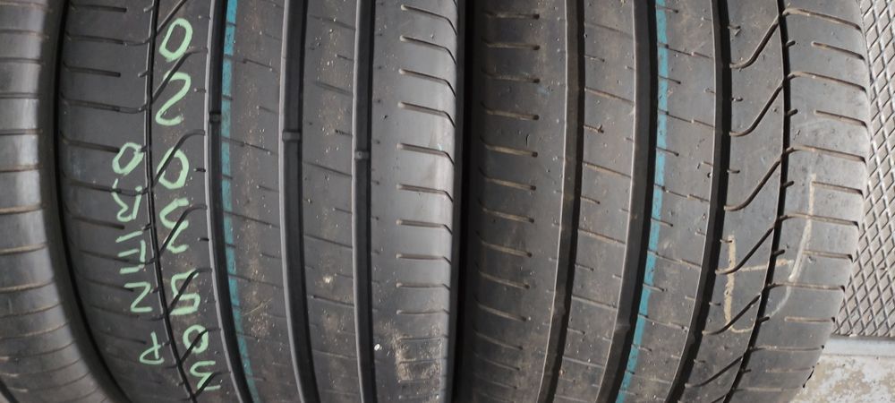 Pneus 305/30/20 Pirelli semi novos