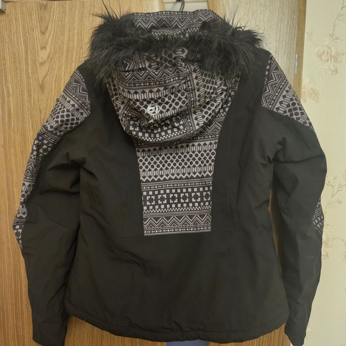 Лыжная зимняя куртка