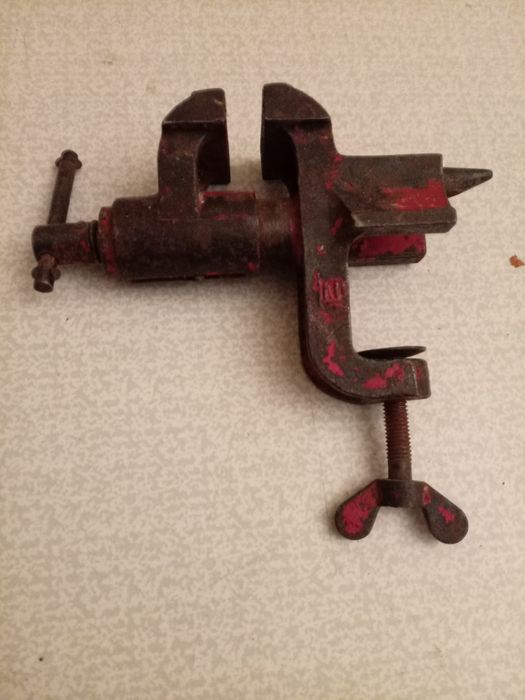 Слесарный инструмент