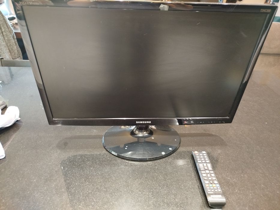 Televisão TV  ou monitor PC  Samsung  24"  Full HD