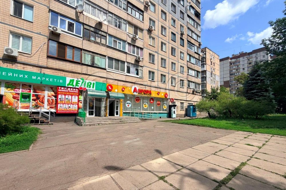 Продаж магазину, вул. Миколи Світальського, 15