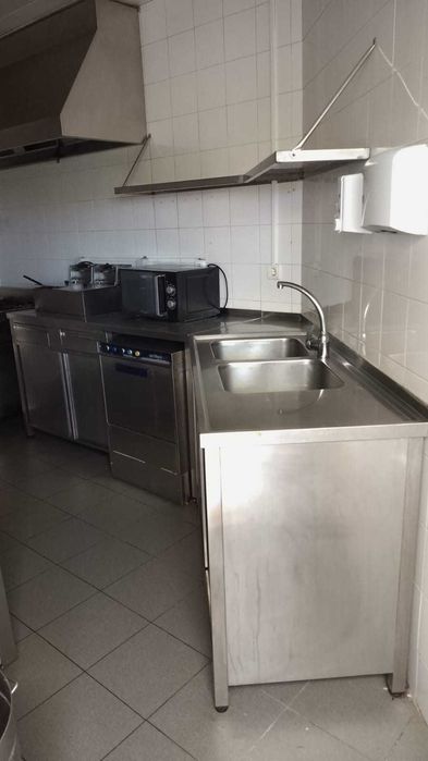 Snack Bar / Restaurante para Alugar — Pronto a Abrir | Vialonga