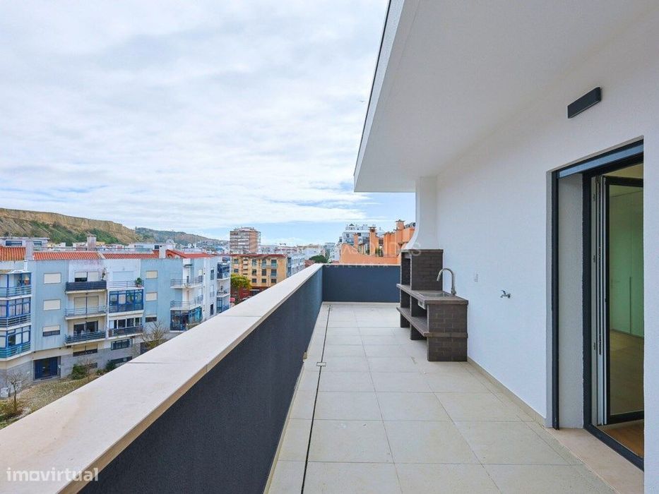Apartamento de Luxo junto à Praia - A 15 minutos de Lisboa