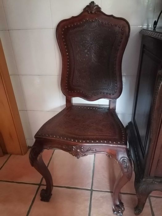 Mesa de jantar + 6 cadeiras Luís xv