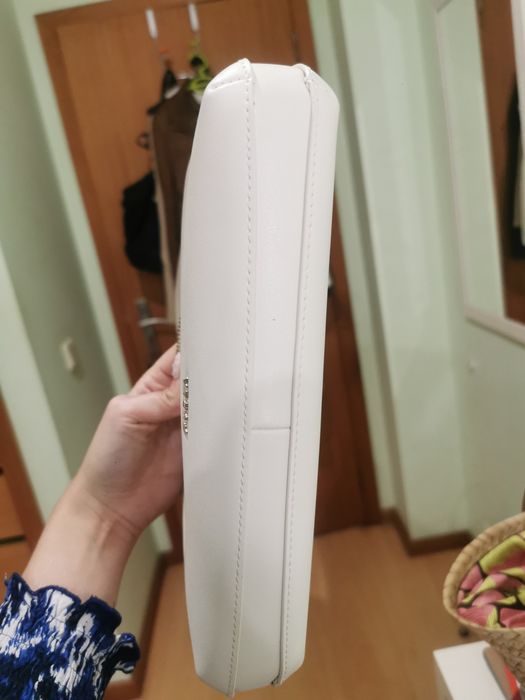 Mala Furla com etiqueta