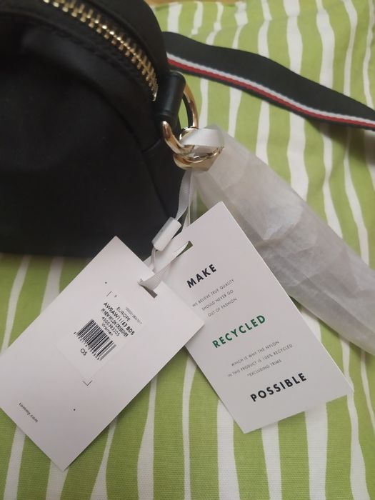 Tommy Hilfiger listonoszka nylon nowa