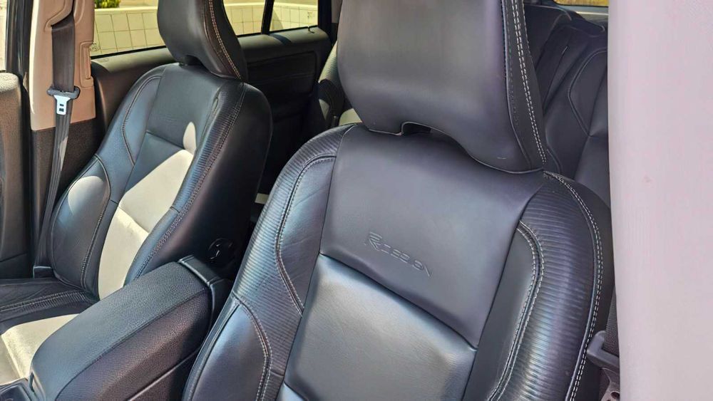 Volvo XC90      2014