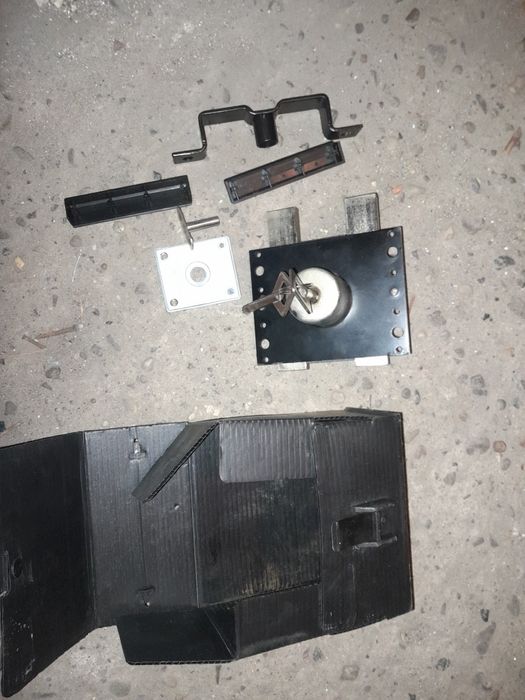 zamek Gerda tytan dwa klucze