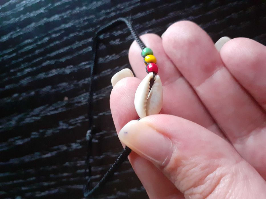 Bijuterias,  colares, aneis e pulseiras