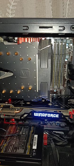 Intel i5 4690k, z97x gaming 3, 16gb ram DDR3 1600mhz