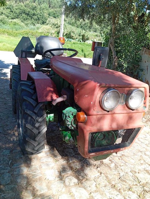Trator Adriática c/ fresa 4x4 30CV