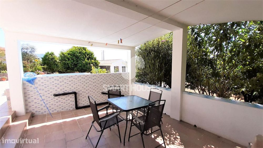 ARRENDA: Moradia T3 Alqueve c/ terreno