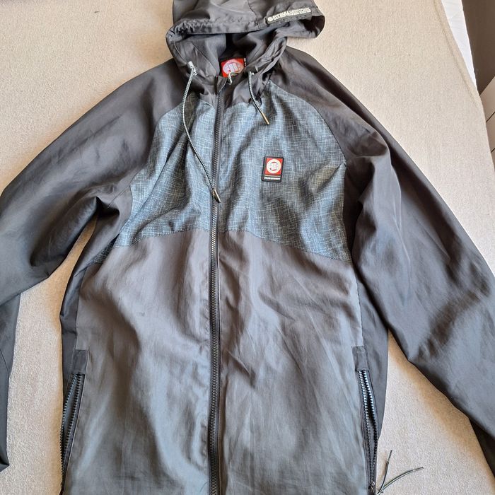 Kurtka deszczowa pitbull