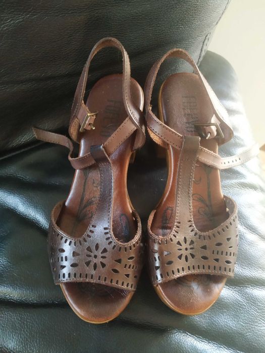 Sandálias salto alto Foreva