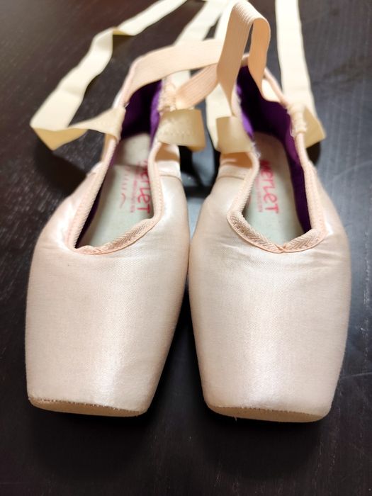 Sapatilhas de Ballet marca Merlet (Tam. 34.5)