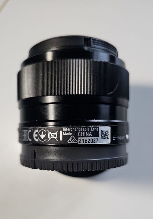 Об'єктив Sony SEL35f18 35mm f/1,8 OSS