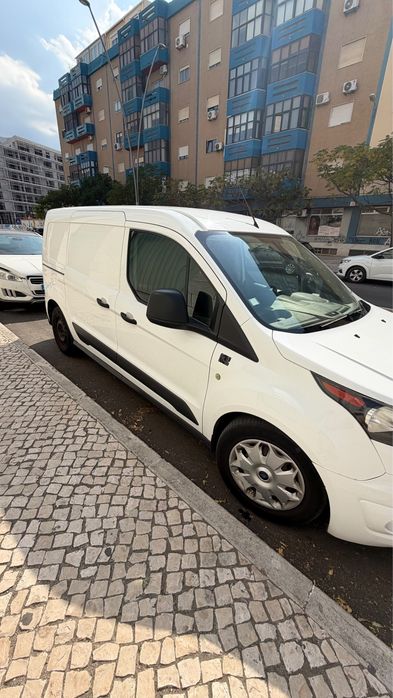 Carrinha Tres  Lugares Cabine Estendida