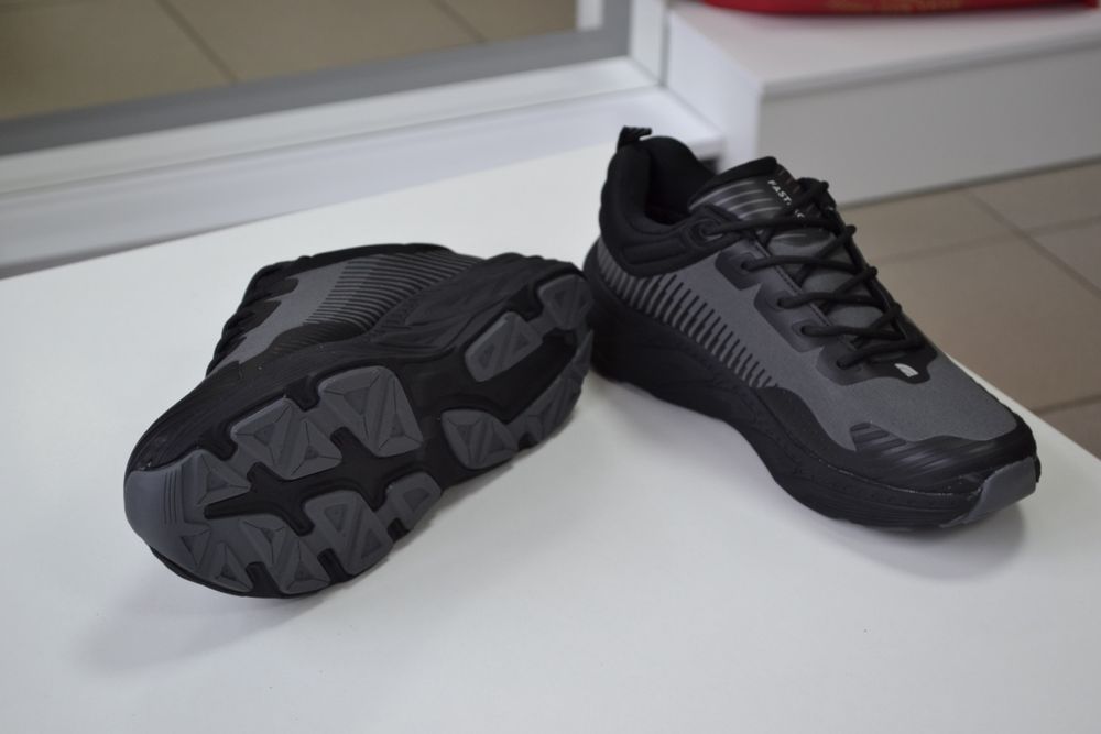 Зимові чоловічі кроссівки  The North Face Fastpack