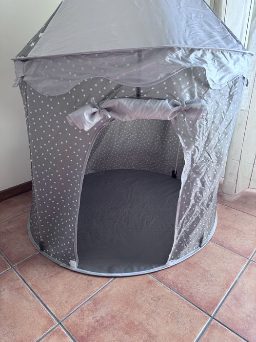 Tenda Infantil Castelo Pop-Up Estrelas (Como Nova) – 135x100 cm