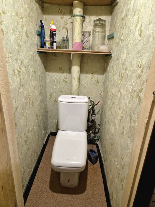 Здам однокімнатну біля м. Святошино. 3 поверх, газ.