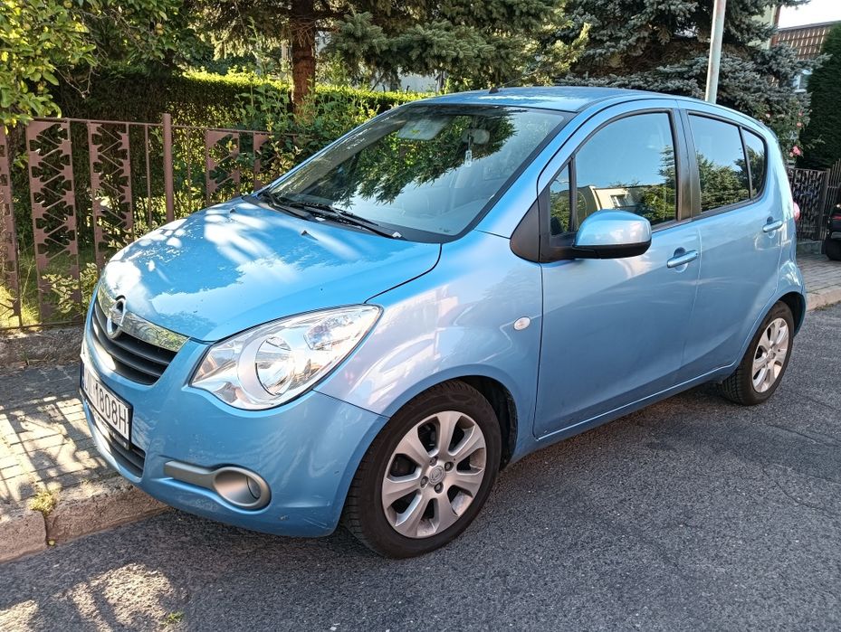 Opel Agila 2010  1.2 klimatyzacja mały przebieg