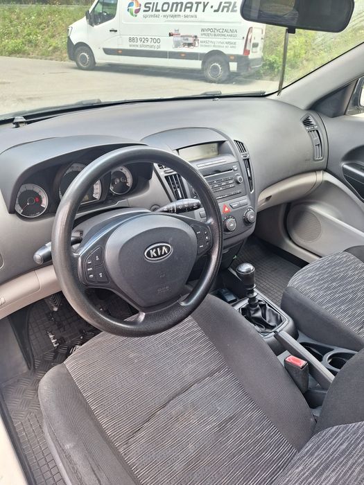 Kia ceed hatchback