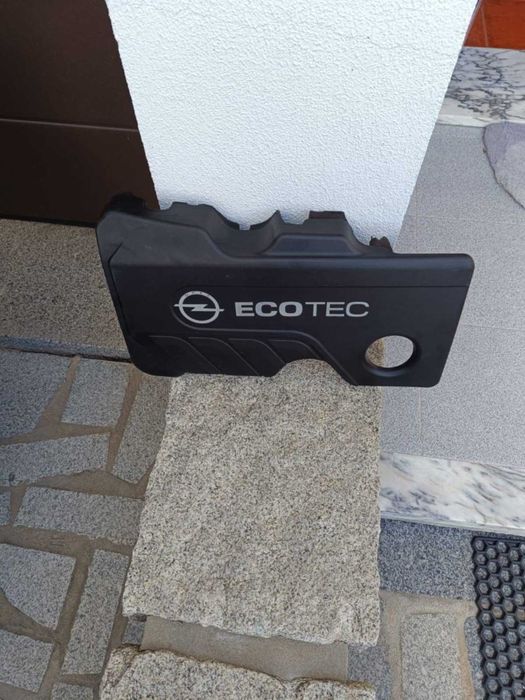 Tampa de motor Opel Astra