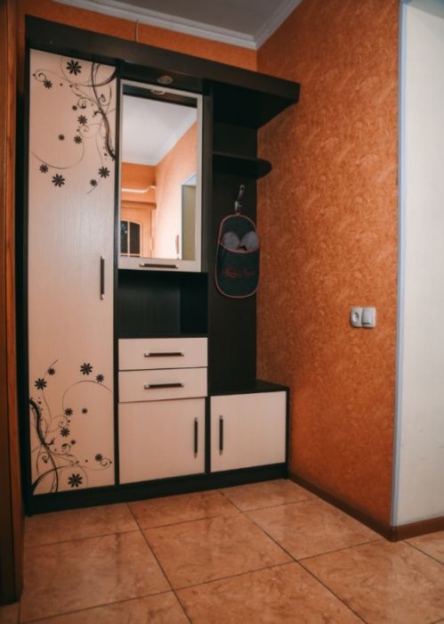 Простора однокімнатна квартира з кондиціонером. Вільна сьогодні.