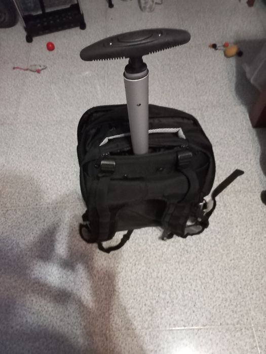 Mochila com troley,
