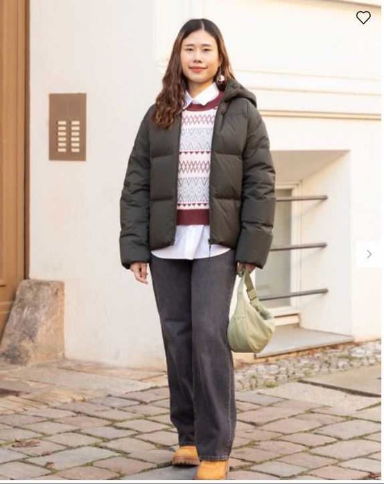 Светр JW Anderson x Uniqlo_модель 2025 року_в двох кольорах